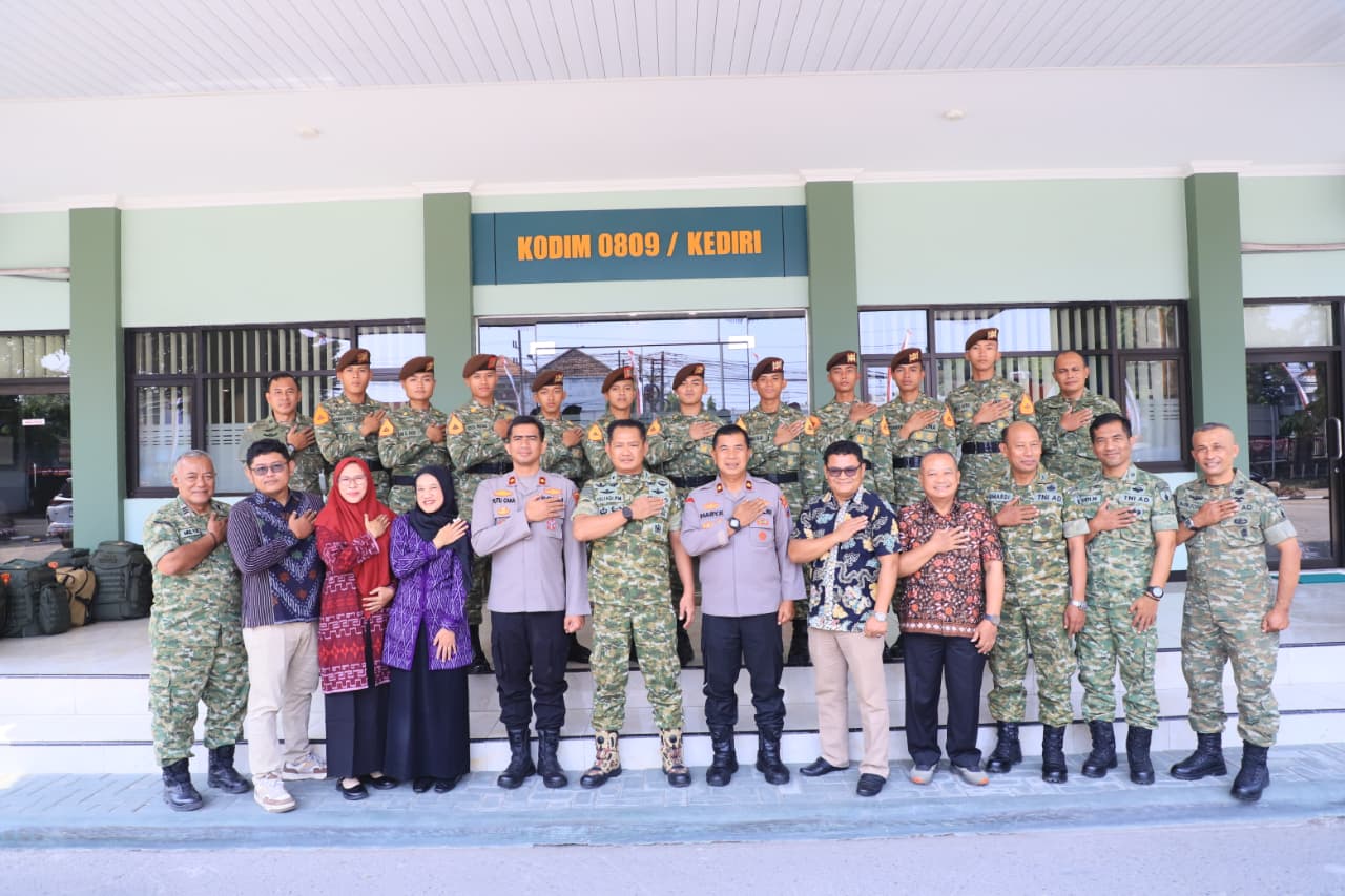mbminvestigasi.com | Wakapolres Kediri Kota Sambut Taruna Bhakti Akademi TNI dan Akpol, Perkuat Sinergi Pengabdian untuk Masyarakat