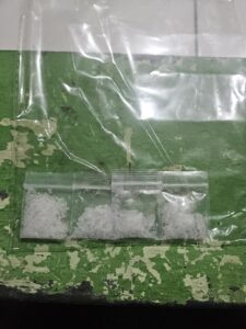 mbminvestigasi.com | Satgas Pamtas RI-Malaysia Yonarmed 19/Bogani Gagalkan Penyelundupan Sabu 3,94 Gram Lewat Jalur Tikus mbminvestigasi.com | Satgas Pamtas RI-Malaysia Yonarmed 19/Bogani Gagalkan Penyelundupan Sabu 3,94 Gram Lewat Jalur Tikus