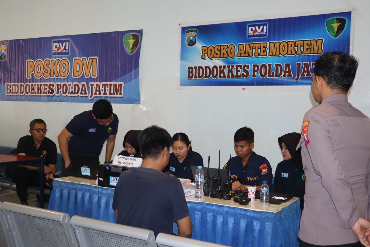 mbminvestigasi.com | Polda Jatim Dirikan Posko DVI dan Posko Darurat Tangani Tragedi KMP Mutiara Sentosa II mbminvestigasi.com | Polda Jatim Dirikan Posko DVI dan Posko Darurat Tangani Tragedi KMP Mutiara Sentosa II