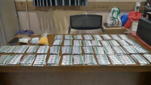 mbminvestigasi.com | Ungkap Peredaran Tramadol dan Hexymer, Polsek Cengkareng Amankan Pelaku Beserta 2.500 Butir Obat Keras mbminvestigasi.com | Ungkap Peredaran Tramadol dan Hexymer, Polsek Cengkareng Amankan Pelaku Beserta 2.500 Butir Obat Keras