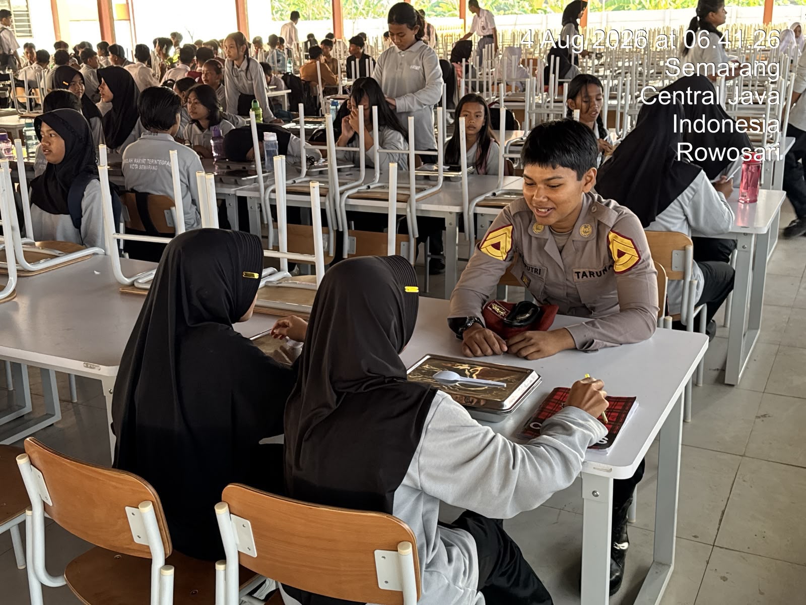 mbminvestigasi.com | Di Balik Pengabdian Lebih dari 1.000 Taruna, 71 Taruni Akpol Perkuat Pembentukan Karakter Siswa Sekolah Rakyat mbminvestigasi.com | Di Balik Pengabdian Lebih dari 1.000 Taruna, 71 Taruni Akpol Perkuat Pembentukan Karakter Siswa Sekolah Rakyat