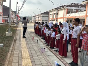 mbminvestigasi.com | Di Balik Pengabdian Lebih dari 1.000 Taruna, 71 Taruni Akpol Perkuat Pembentukan Karakter Siswa Sekolah Rakyat mbminvestigasi.com | Di Balik Pengabdian Lebih dari 1.000 Taruna, 71 Taruni Akpol Perkuat Pembentukan Karakter Siswa Sekolah Rakyat