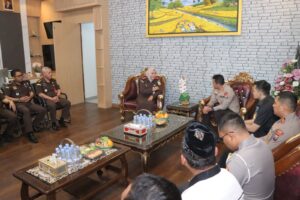mbminvestigasi.com | Silaturahmi ke Rois Syuriah PCNU dan Kajari, Kapolres Kediri Perkuat Kolaborasi