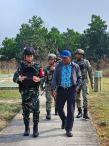 mbminvestigasi.com | Panglima 9 Briged TDM (Tentera Darat Malaysia) Kunjungi Pos Gabma Temajuk dan Sajingan, Perkuat Sinergitas TNI–TDM mbminvestigasi.com | Panglima 9 Briged TDM (Tentera Darat Malaysia) Kunjungi Pos Gabma Temajuk dan Sajingan, Perkuat Sinergitas TNI–TDM