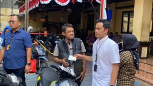 mbminvestigasi.com | Polsek Tambora Kembalikan Enam Sepeda Motor Hilang kepada Pemilik, Wujud Nyata Pelayanan Presisi Polri