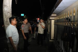 mbminvestigasi.com | Kapolres Kediri Kota Pastikan Kesiapan Personel dan Fasilitas Demi Pelayanan Terbaik untuk Masyarakat mbminvestigasi.com | Kapolres Kediri Kota Pastikan Kesiapan Personel dan Fasilitas Demi Pelayanan Terbaik untuk Masyarakat