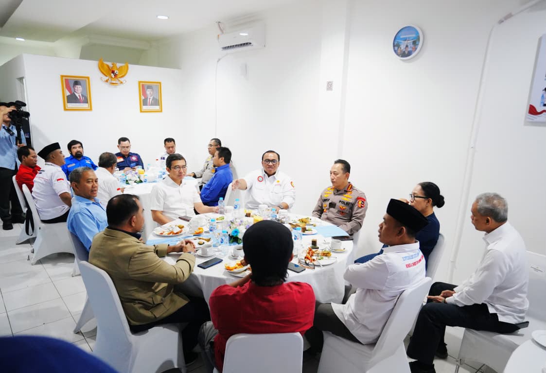 mbminvestigasi.com | Kapolri Dukung Dialog Penyusunan RUU Ketenagakerjaan, Siap Jadi Jembatan Aspirasi Buruh mbminvestigasi.com | Kapolri Dukung Dialog Penyusunan RUU Ketenagakerjaan, Siap Jadi Jembatan Aspirasi Buruh
