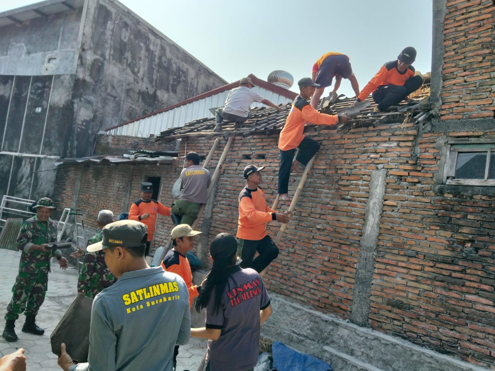 mbminvestigasi.com | Pegangan dan Sentuhan Tangan Membawa Asa, TMMD Sengkuyung Tahap III TA. 2026 Wujudkan Hunian Yang Nyaman