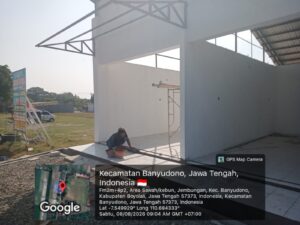 mbminvestigasi.com | KDKMP Jembungan Terus Dikebut, Pengecoran Lantai Masuk Tahap Pengecoran Lantai.