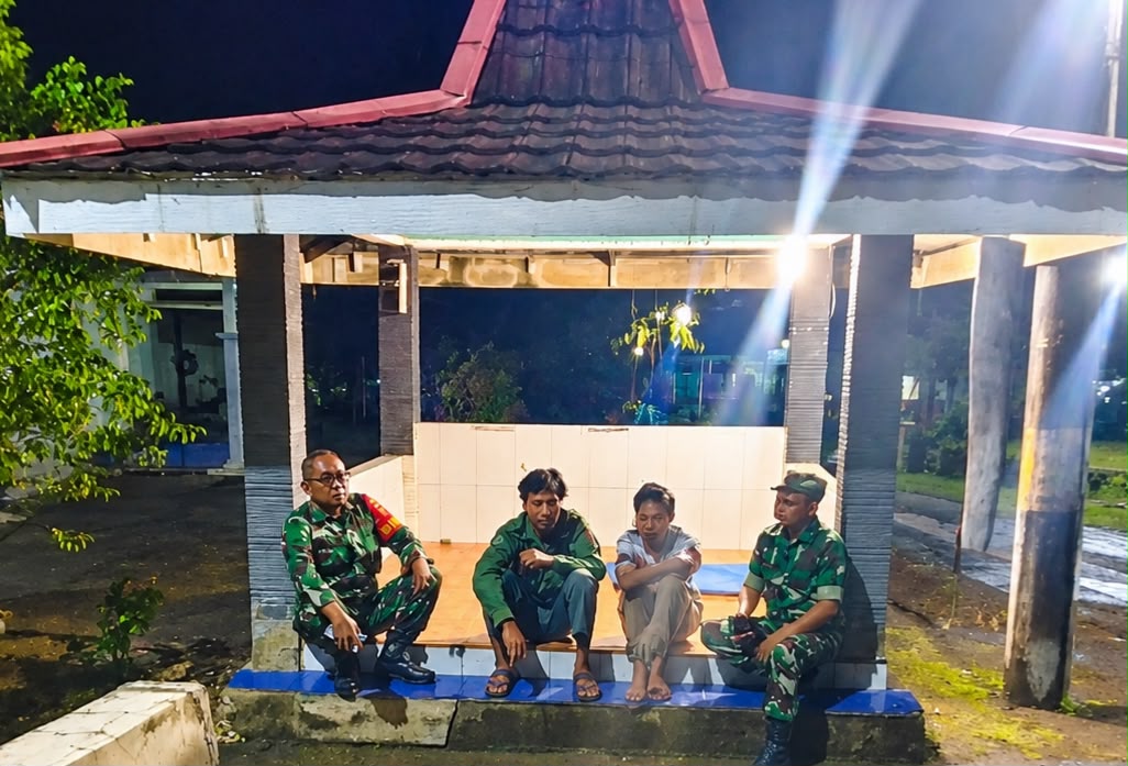 Mbminvestigasi.com | Koramil Giritontro Jaga Keamanan Wilayah Tetap Kondusif Mbminvestigasi.com | Koramil Giritontro Jaga Keamanan Wilayah Tetap Kondusif