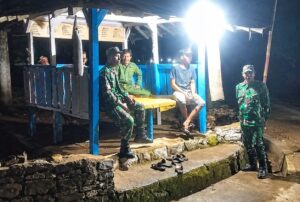 Mbminvestigasi.com | Koramil Giritontro Jaga Keamanan Wilayah Tetap Kondusif