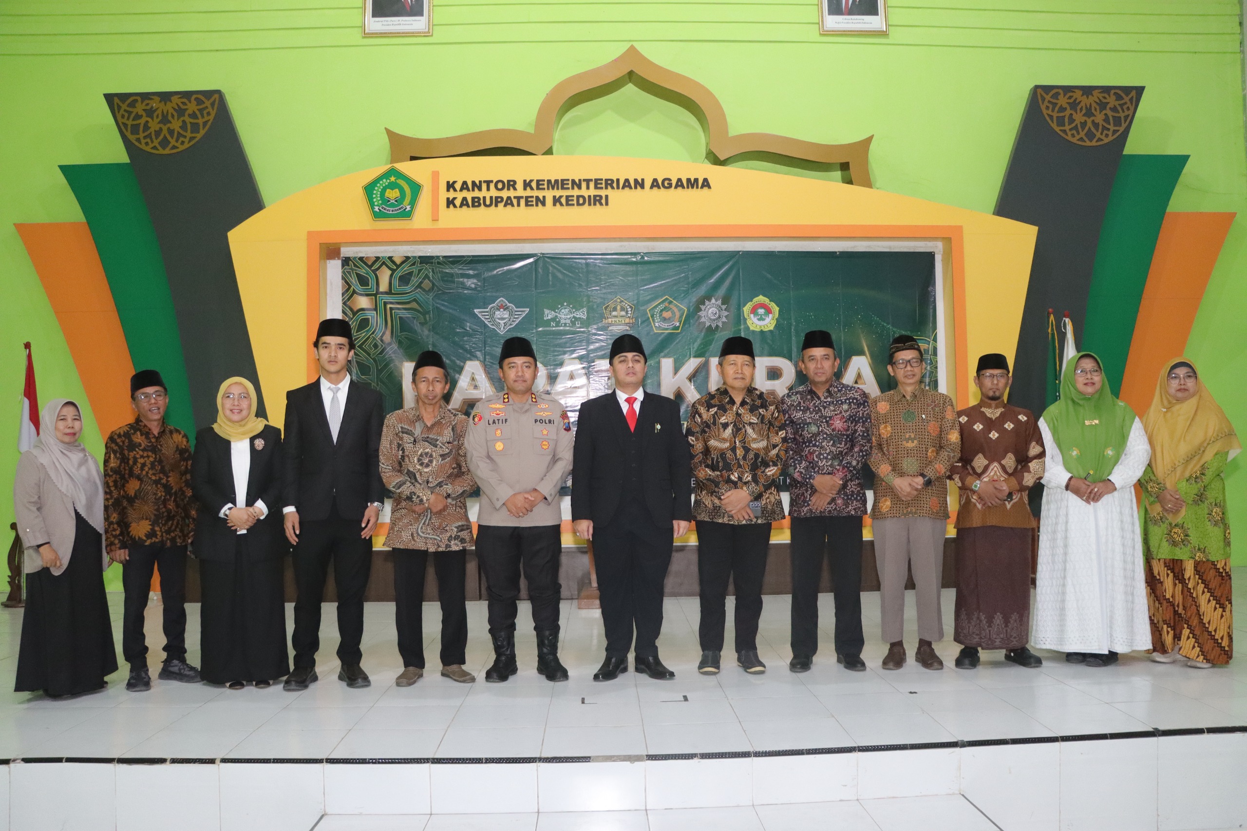 Mbminvestigasi.com | Tak Sekadar Ruang Keagamaan, Kapolres Kediri Sebut Majelis Taklim Punya Peran Strategis Mbminvestigasi.com | Tak Sekadar Ruang Keagamaan, Kapolres Kediri Sebut Majelis Taklim Punya Peran Strategis