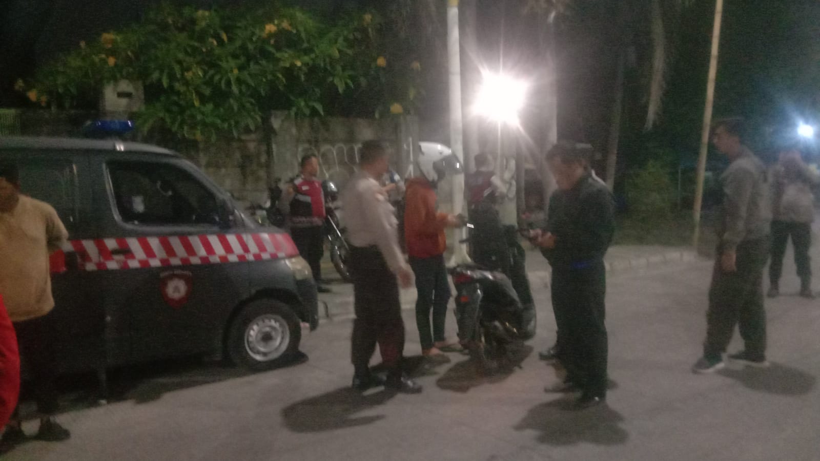 Mbminvestigasi.com | Polsek Tanjung Priok Gelar Razia KRYD di Waduk Cincin Papanggo, Dipimpin Kamtibmas Karim Widianto Mbminvestigasi.com | Polsek Tanjung Priok Gelar Razia KRYD di Waduk Cincin Papanggo, Dipimpin Kamtibmas Karim Widianto