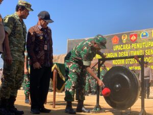 Mbminvestigasi.com | Dandim Wonogiri Bacakan Amanat Panglima Kodam IV/Diponegoro, TMMD Di Desa Brenggolo Resmi Di Tutup