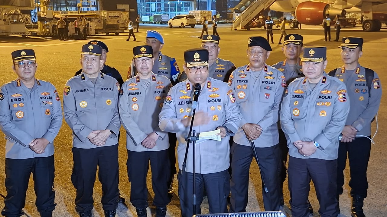 Mbminvestigasi.com | Polri Siapkan Personel Dukungan ke Flores untuk Perkuat Penanganan Gempa M 7,7 Mbminvestigasi.com | Polri Siapkan Personel Dukungan ke Flores untuk Perkuat Penanganan Gempa M 7,7