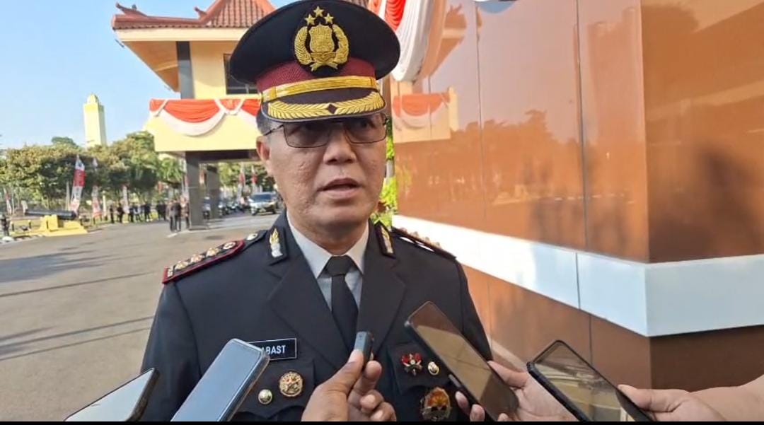 Mbminvestigasi.com | Polda Jatim Kirim Bantuan Kemanusiaan ke NTT, Siapkan Dapur Lapangan hingga Tim Trauma Healing