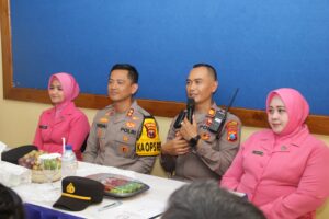 Mbminvestigasi.com | Kunjungan Kerja ke Polsek Tarokan, Kapolres Kediri Kota Ingatkan Pentingnya Deteksi Dini dan Sispam Mako