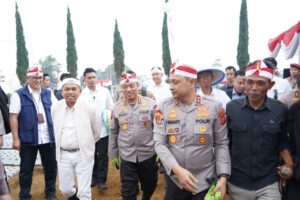 Mbminvestigasi.com | Wujudkan Swasembada, Wakapolri Pimpin Langsung Penanaman Perdana Bawang Putih Serentak