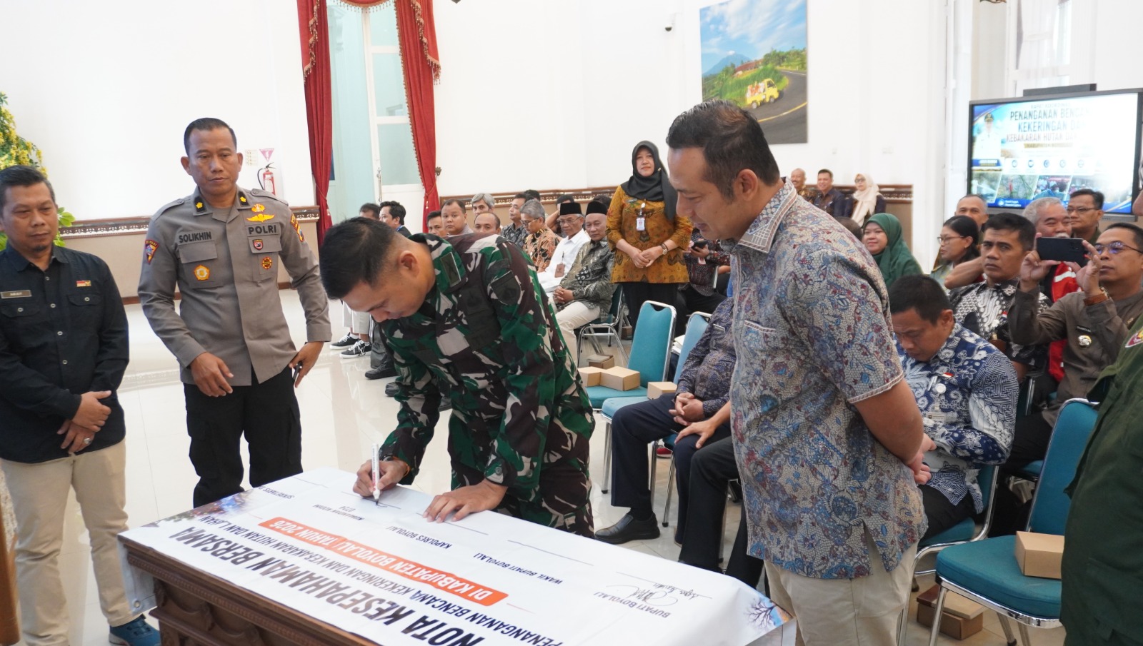 Mbminvestigasi.com | Dandim Boyolali Tegaskan TNI Siap Bergerak Cepat Hadapi Karhutla Mbminvestigasi.com | Dandim Boyolali Tegaskan TNI Siap Bergerak Cepat Hadapi Karhutla