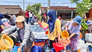 Mbminvestigasi.com | Empat Hari “Berpuasa” Air, Warga Bogor Bojong Akhirnya Bernapas Lega Berkat Bantuan Kodim Boyolali