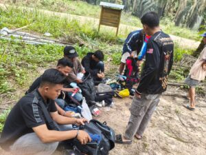 Mbminvestigasi.com | Satgas Pamtas Yonarmed 19/Bogani Gagalkan Keberangkatan Lima PMI Nonprosedural ke Malaysia