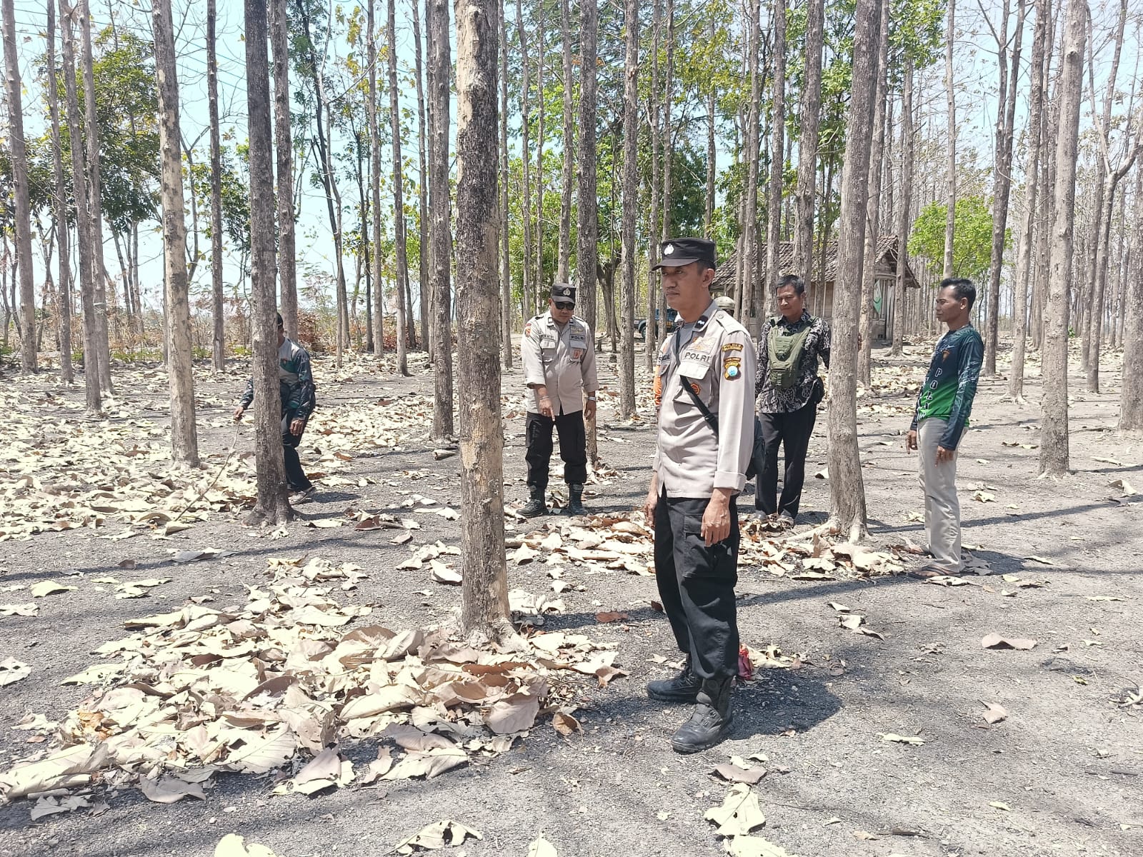 Mbminvestigasi.com | Sinergi Cegah Karhutla, Polres Bojonegoro Sisir Kawasan Rawan di Kedungadem