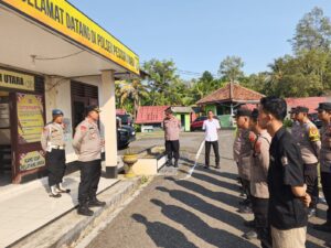 Mbminvestigasi.com | Waka Polres Pesisir Barat Laksanakan Sidak Personel Polsek Pesisir Utara