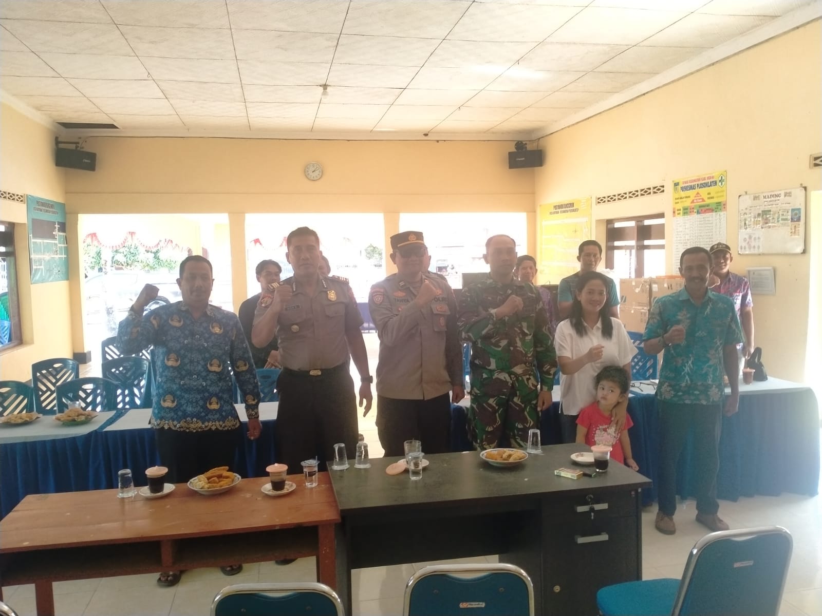 Mbminvestigasi.com | AMANKAN PERAYAAN HUT RI KE-81, FORKOPIMCAM PLOSOKLATEN RAKOR DI DESA KAYUNAN Mbminvestigasi.com | AMANKAN PERAYAAN HUT RI KE-81, FORKOPIMCAM PLOSOKLATEN RAKOR DI DESA KAYUNAN