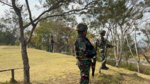 Mbminvestigasi.com | ‎Yonif satgas 645/Gardatama Yudha Laksanakan Kegiatan Pelayanan Kesehatan dan Pemberian Sargal Kepada Masyarakat Distrik Napua