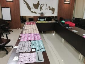Mbminvestigasi.com | Ungkap Peredaran Etomidate, Polres Jakbar Amankan 458 Cartridge Pods dan Seorang Pelaku di Kelapa Gading