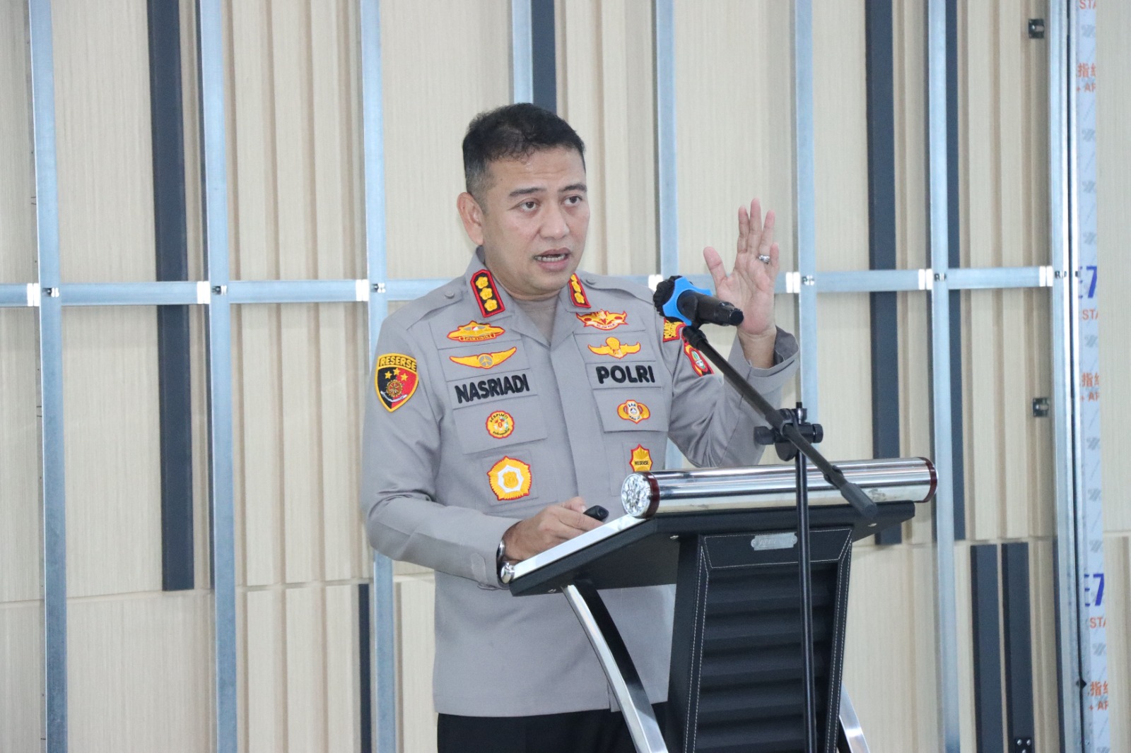 Mbminvestigasi.com | 894 Personel Polres Jakbar Jadi Ortu Asuh Pelajar, Cegah Pelajar Dari Kenakalan Remaja