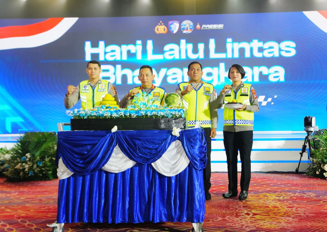 Mbminvestigasi.com | Kapolri Luncurkan STNK Digital dan Pembayaran Tilang Terintegrasi