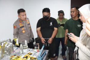 Mbminvestigasi.com | Ungkap Clandestine Lab Etomidate di PIK 2, Polisi Sita 13 Kg Bahan Baku dan Ribuan Pods Getar Siap Edar