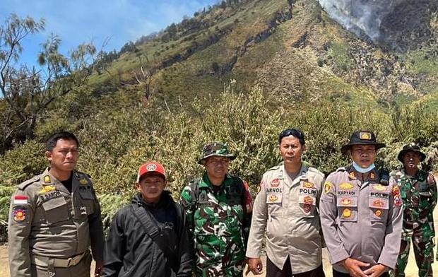 Mbminvestigasi.com | Polresta Banyuwangi dan Tim Gabungan Perketat Pemantauan Cegah Karhutla Bondowoso Meluas ke Gunung Rante