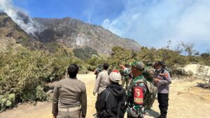 Mbminvestigasi.com | Polresta Banyuwangi dan Tim Gabungan Perketat Pemantauan Cegah Karhutla Bondowoso Meluas ke Gunung Rante