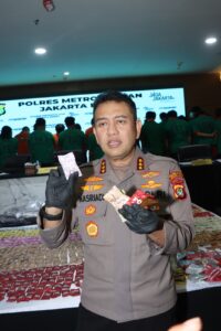 Mbminvestigasi.com | Polres Jakbar Bongkar Clandestine Lab Etomidate di PIK 2, dan Berhasil menggagalkan peredaran 20.514 Catridge Etomidate/ Pods Getar