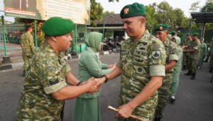 Mbminvestigasi.com | Dandim 0724/Boyolali Pimpin Upacara Kenaikan Pangkat, Apresiasi Pengabdian Prajurit dan Lepas Personel Purna Tugas