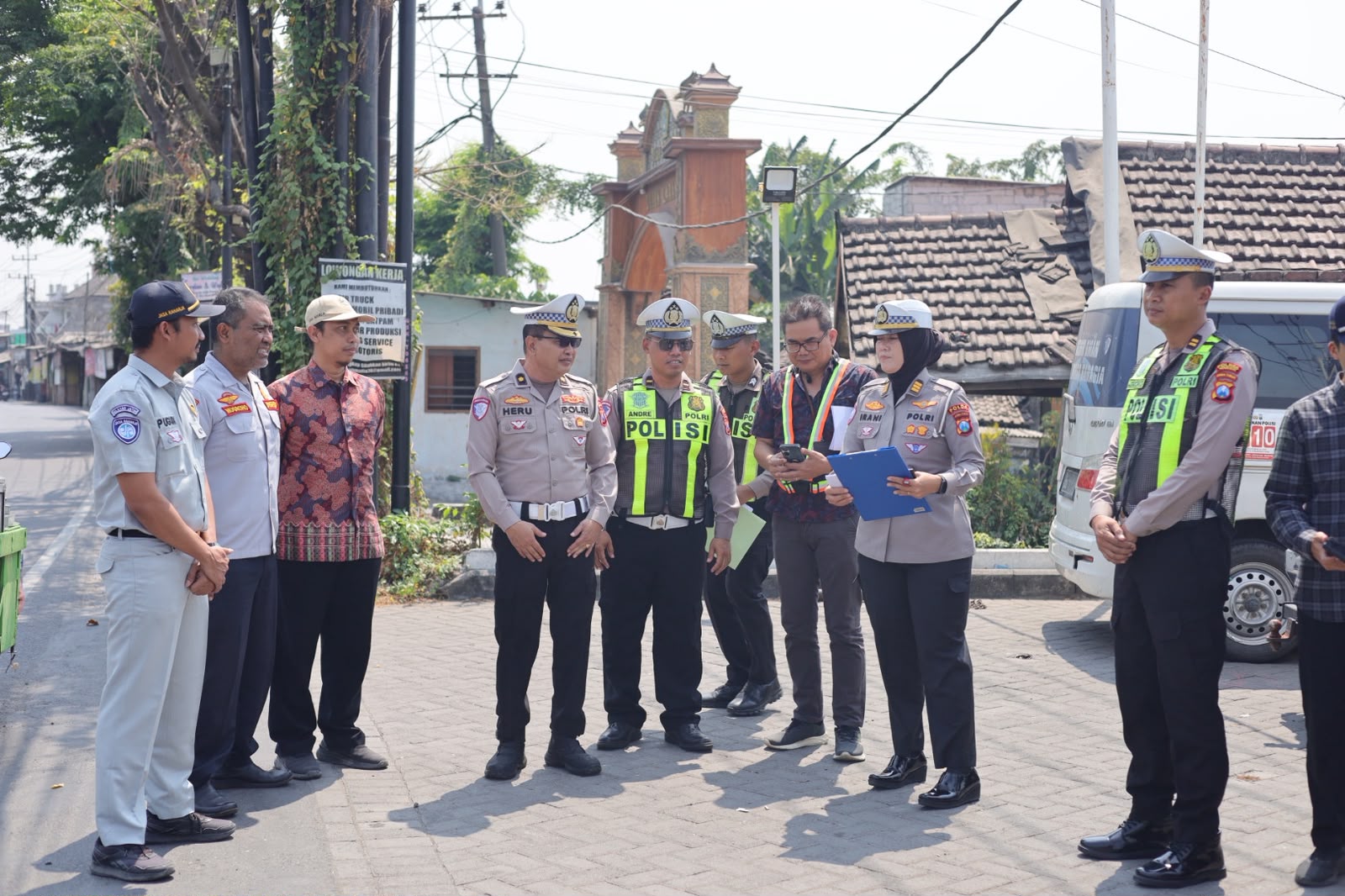 Mbminvestigasi.com | Polres Gresik Gandeng Tim Ahli Kaji Jalur Blackspot di Driyorejo