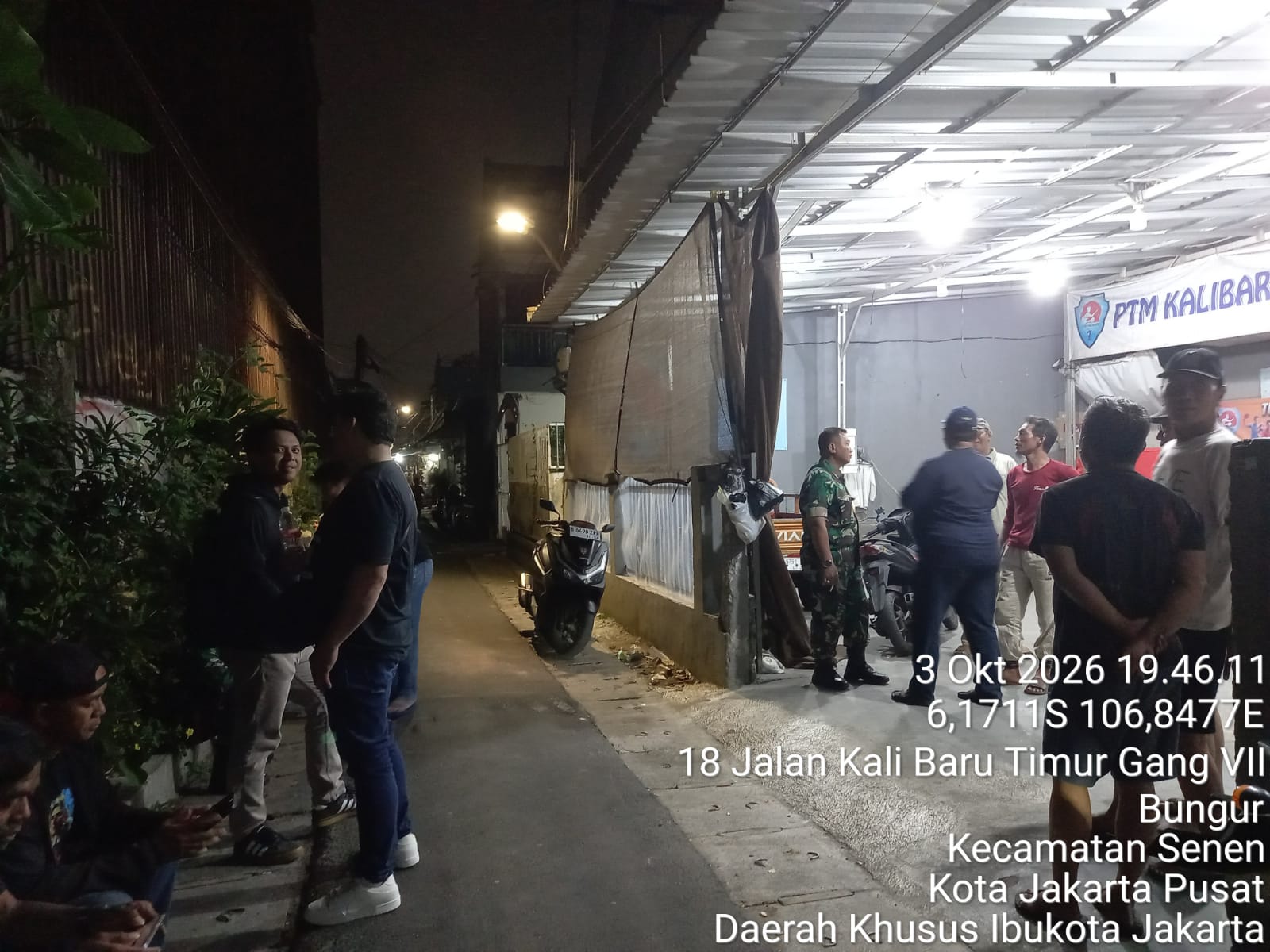 Mbminvestigasi.com | Pemutaran Film Act Of Kiling Nobar di RW 07/ RT.02 Kelurahan Bungur Mbminvestigasi.com | Pemutaran Film Act Of Kiling Nobar di RW 07/ RT.02 Kelurahan Bungur