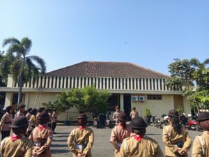 Mbminvestigasi.com | Saka Bhayangkara Kediri Kota Dibekali Kedisiplinan, Jadi Generasi Muda yang Tangguh dan Bijak Bermedia Sosial