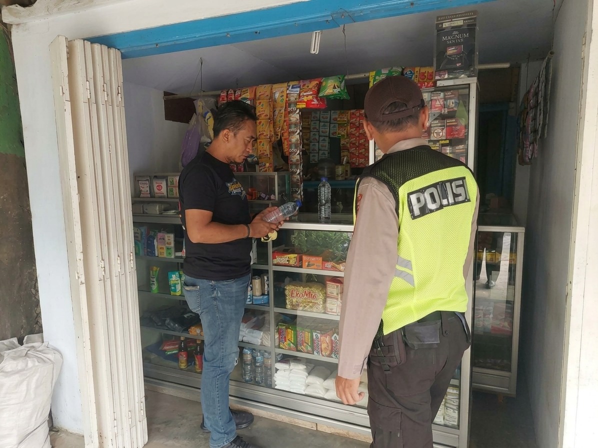 Mbminvestigasi.com | Tekan Kriminalitas, Polres Malang Intensifkan Razia Miras Mbminvestigasi.com | Tekan Kriminalitas, Polres Malang Intensifkan Razia Miras