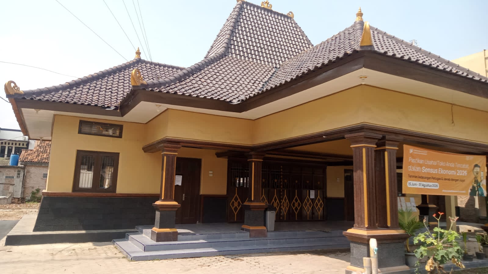 Mbminvestigasi.com | Pelayanan Pekon Ambarawa Dipertanyakan, Kantor Terlihat Kosong Saat Jam Kerja Mbminvestigasi.com | Pelayanan Pekon Ambarawa Dipertanyakan, Kantor Terlihat Kosong Saat Jam Kerja
