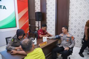 Mbminvestigasi.com | Polres Kediri Kota Perkuat Kesehatan Personel melalui Vaksinasi Influenza
