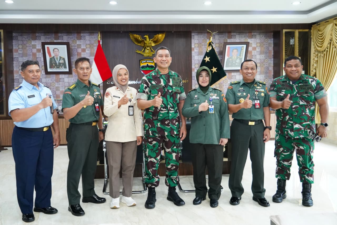 Mbminvestigasi.com | Pangdam I/BB Terima Dir SDM Kuathan Kemhan, Bahas Aturan Status Gugur Prajurit TNI