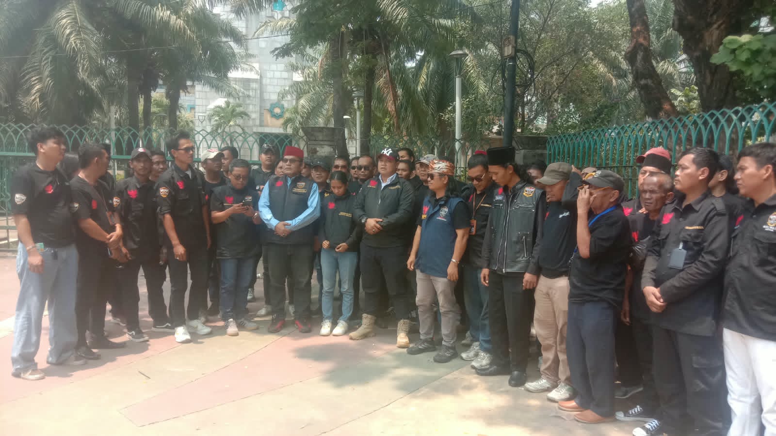 Mbminvestigasi.com | LBH Harimau Raya Kawal Kasus Dugaan Penggelapan di Kapuk Muara, Minta Polres Jakut Bekerja Lebih Profesional dan Transparan Mbminvestigasi.com | LBH Harimau Raya Kawal Kasus Dugaan Penggelapan di Kapuk Muara, Minta Polres Jakut Bekerja Lebih Profesional dan Transparan