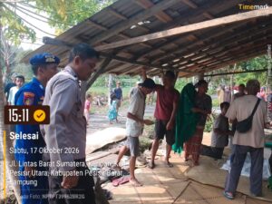 Mbminvestigasi.com | Tenggelam di Pantai Sayar, Seorang warga Asal Pekon Kerbang Langgar Ditemukan Meninggal Dunia, Polres Pesisir Barat Bersama Tim Gabungan Basarnas Lakukan Evakuasi