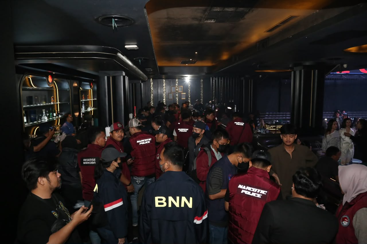 Mbminvestigasi.com | Bareskrim Polri dan BNN Kerahkan 462 Personel, Periksa Sejumlah Kelab Malam di Jakarta dan Tangerang