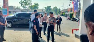 Mbminvestigasi.com | Cek Langsung Tiga SPBU, Kapolres Kediri Kota Pastikan Stok BBM Aman dan Imbau Warga Tak Panic Buying