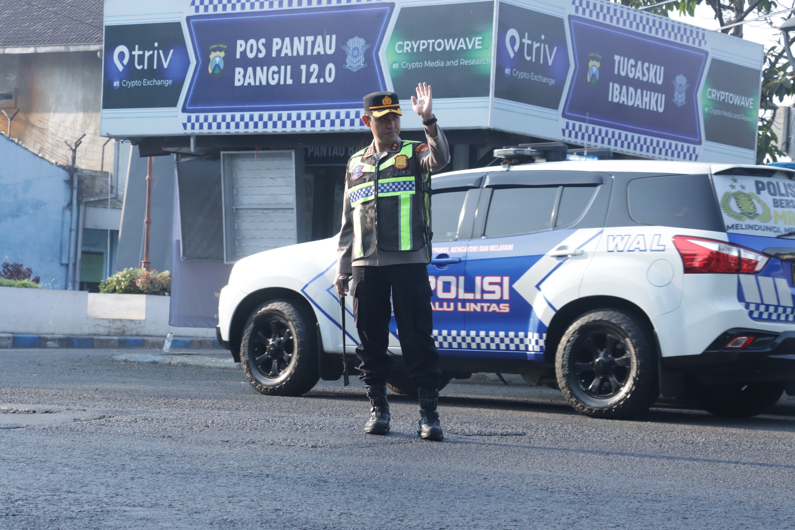 Mbminvestigasi.com | Kapolres Pasuruan Turun Langsung Pantau Pelayanan Lalu Lintas, Wujudkan Kehadiran Polisi di Tengah Masyarakat Mbminvestigasi.com | Kapolres Pasuruan Turun Langsung Pantau Pelayanan Lalu Lintas, Wujudkan Kehadiran Polisi di Tengah Masyarakat
