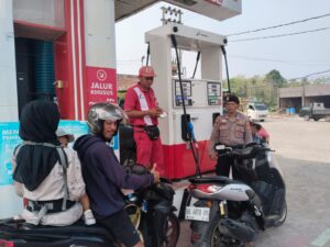Mbminvestigasi.com | Polsek Pesisir Tengah Gelar Patroli Rutin, Jaga Kamtibmas Tetap Kondusif